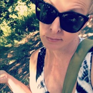 Meet your Posher, Lacey